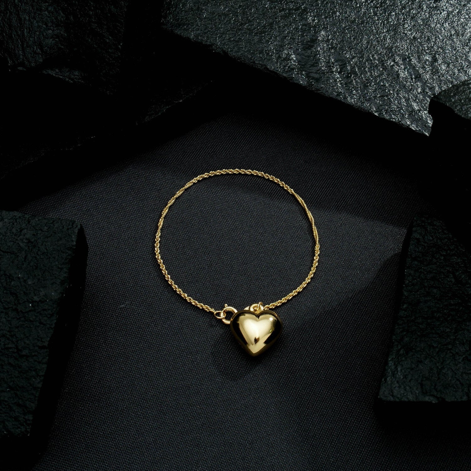 Pulseira Dourada de Cordão Baiano com Coração - Galeria